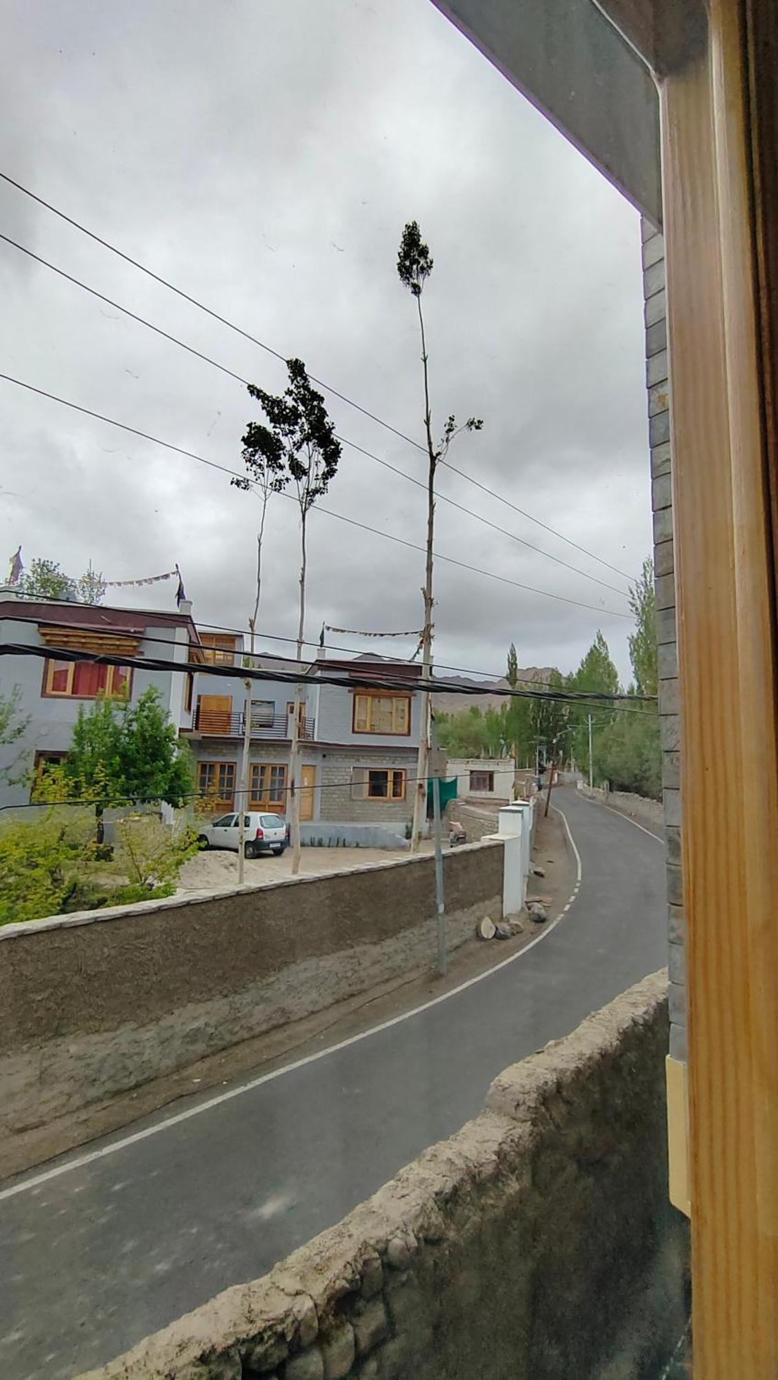 Hidden Leaf Homestay Leh Bilik gambar